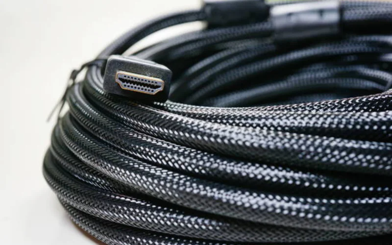 How Long Can an HDMI Cable Made of Fiber Optics Be